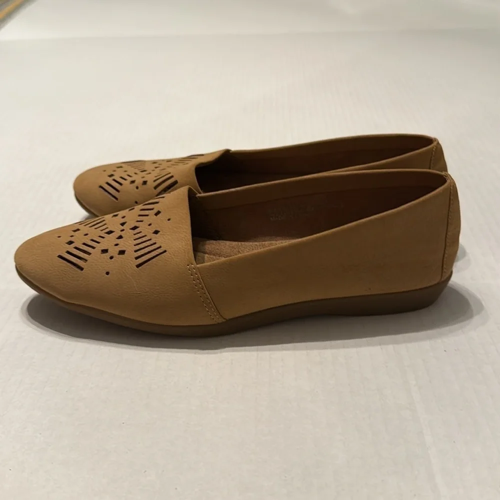 NWT A2 by Aerosoles Women's Tan Trend Right Women's Ballet Flats Size 6 - Picture 2 of 5